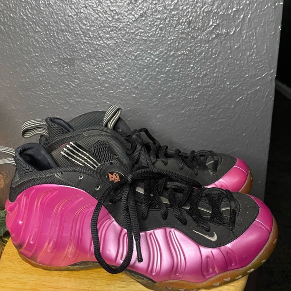 Nike Air Pink Foamposite - Picture 3 of 6
